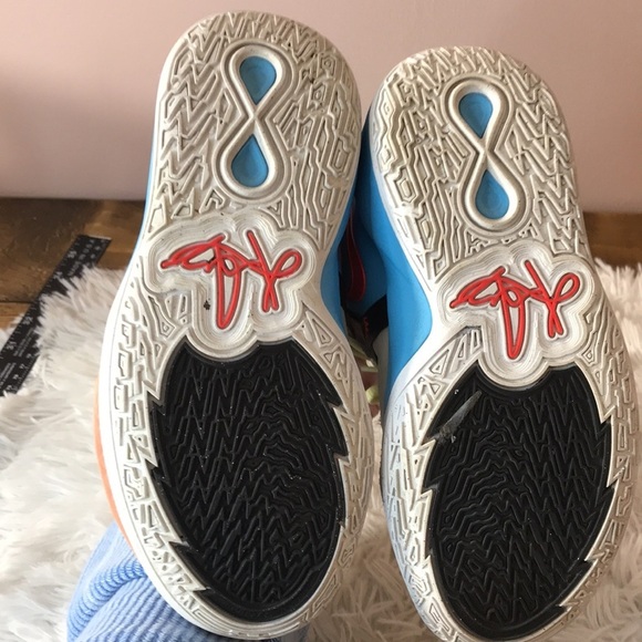 Nike Kids Kylie Infinity SE - Picture 9 of 12